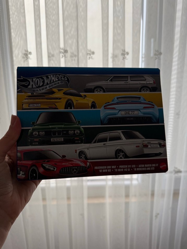 Parlak Çok Renkli Oyuncak Araba Seti - Görsel 2