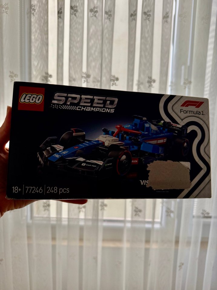 LEGO Formula 1 Yarış Arabası 77246 - Görsel 2