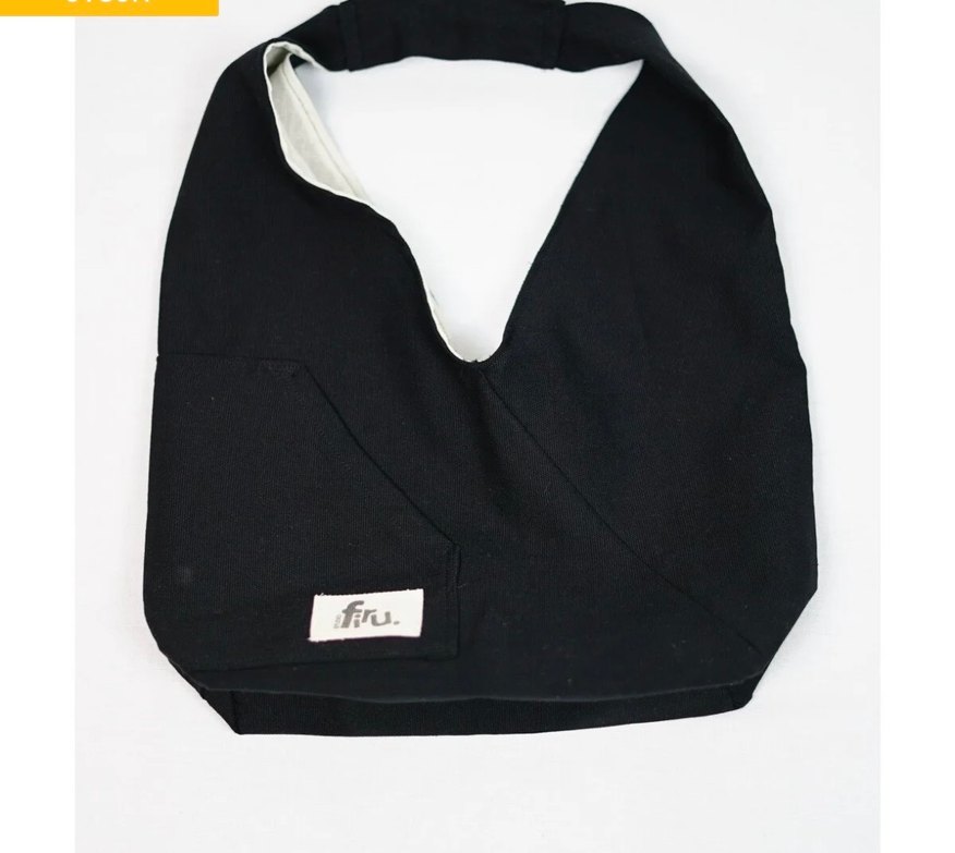 Siyah Kanvas Mini Üçgen Çanta - Görsel 5