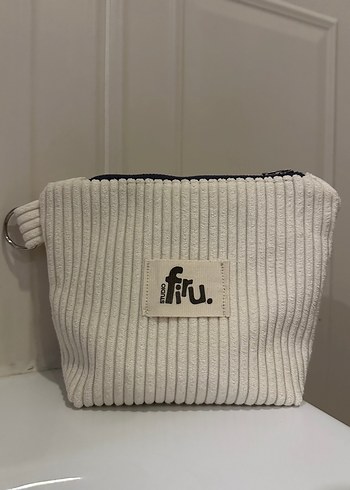 Beyaz Pembe Kadife Makyaj Çantası - Görsel 2