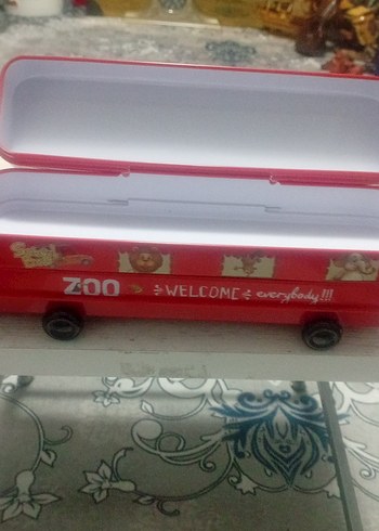 Kırmızı Oyuncak Kamyonet - Görsel 5