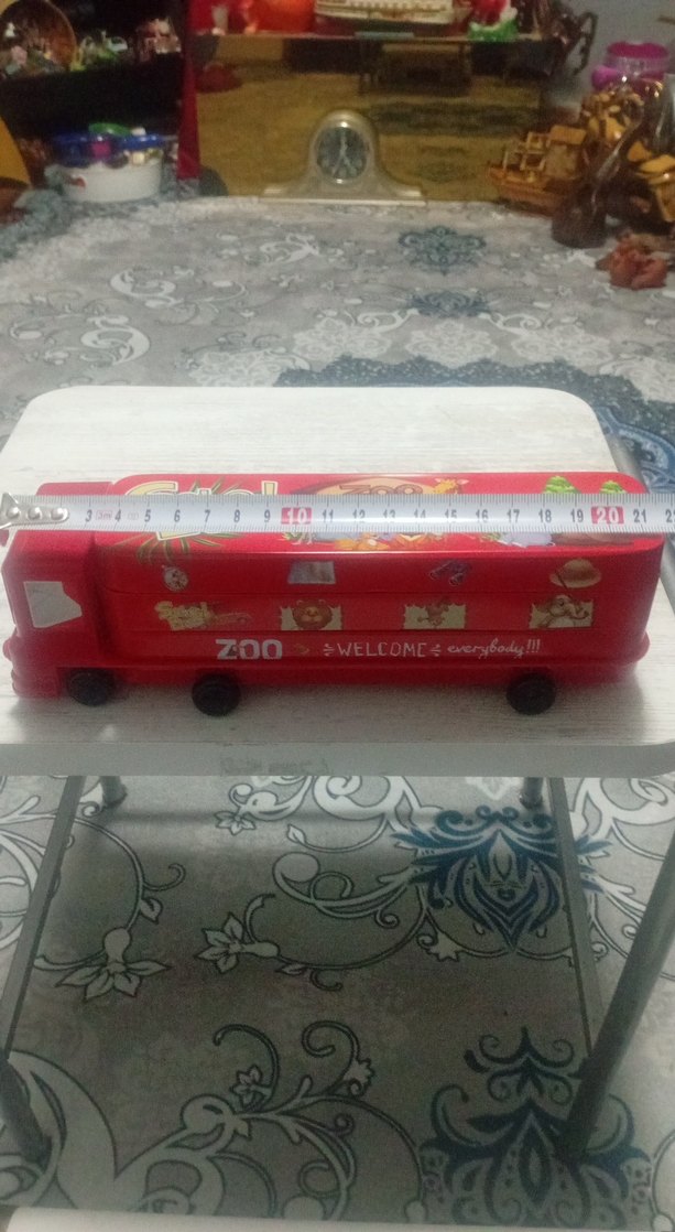 Kırmızı Oyuncak Kamyonet - Görsel 2