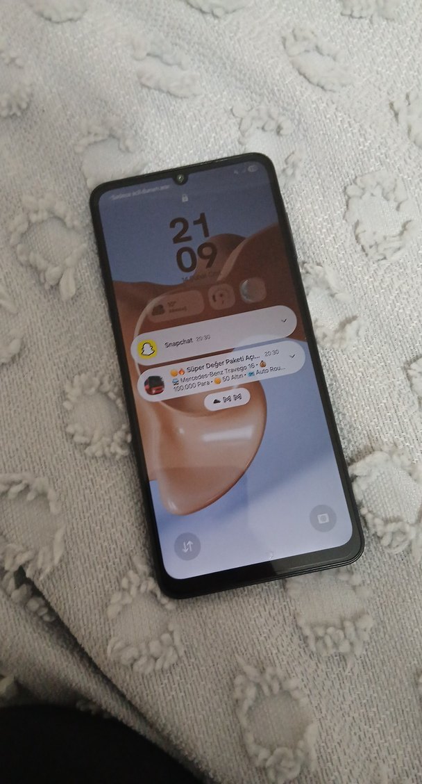 Gri Samsung Android Telefon - Görsel 3