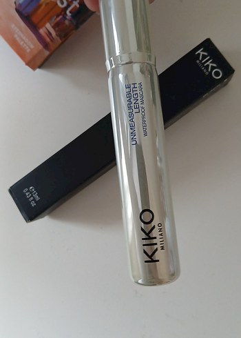 Kiko Milano Unmeasurable Length Maskara 13 ml - Görsel 2