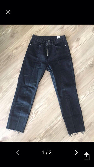 Straight cut jean