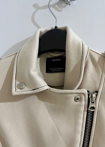 Bej Kemerli Kadın Deri Ceket - Görsel 3