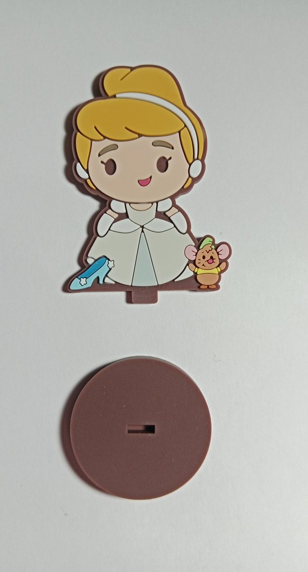 Kahverengi Ayaklı Sevimli Figürler - Görsel 2