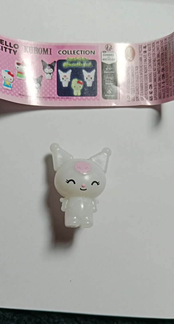 KUROMI Collection Beyaz Karanlıkta Parlayan Figür - Görsel 2