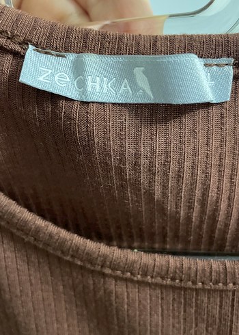 Kahverengi yırtmaçlı Elbise - Görsel 3