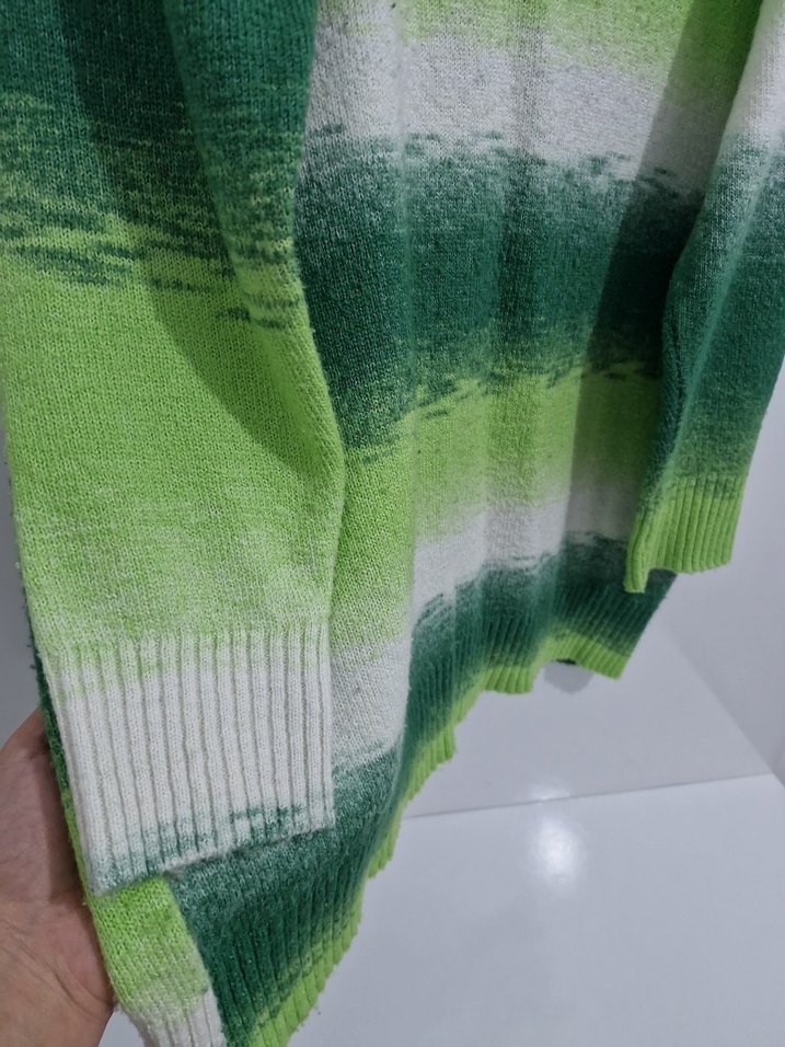 Desenli Yeşil Triko Kazak - Görsel 3