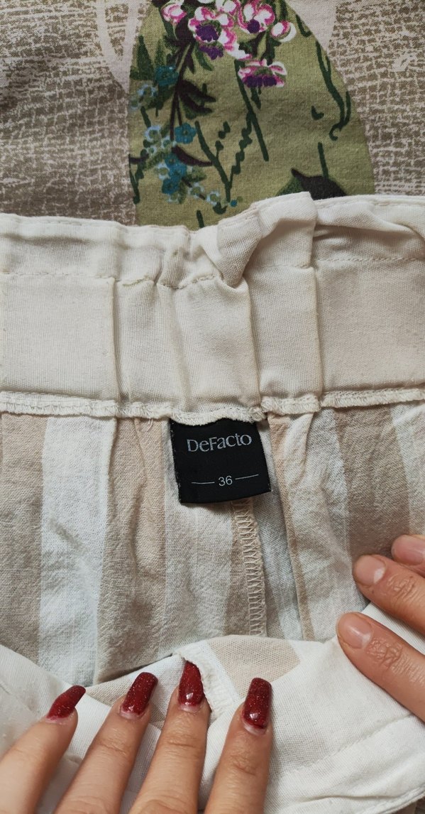 Kemerli Bej Keten Mini Şort - Görsel 2