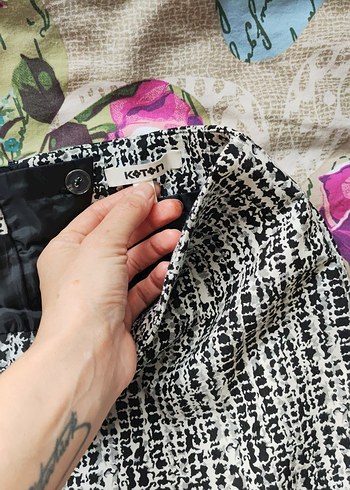 Desenli Gri Mini Örgü Etek - Görsel 2