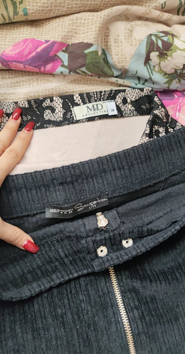 Siyah Mini Etekler - Görsel 2