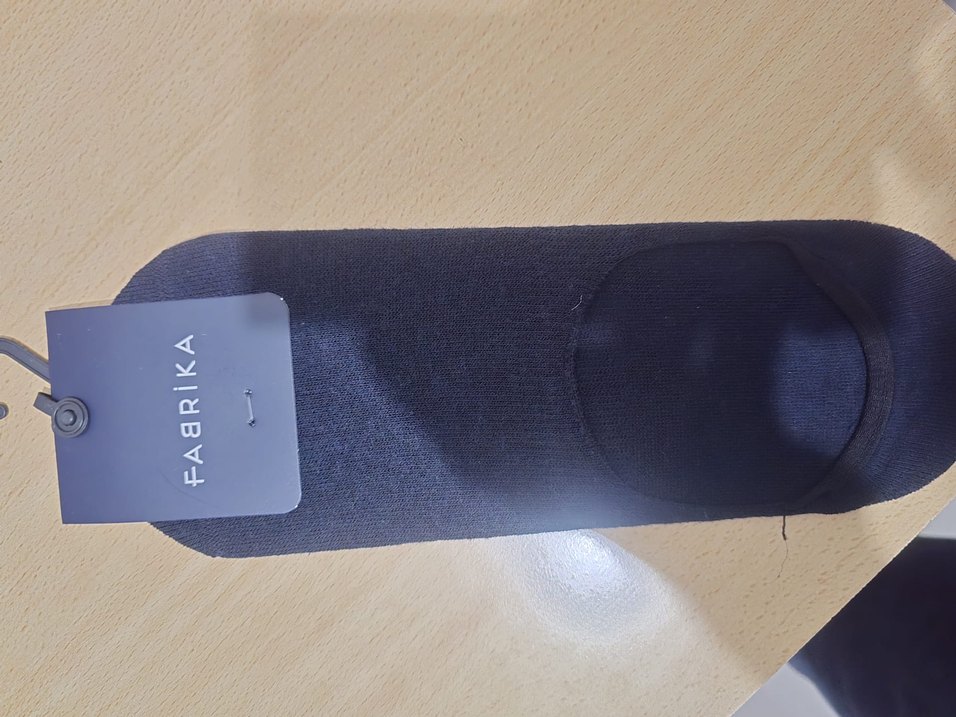 Siyah Erkek Kartlık Velcro Kapamalı - Görsel 2