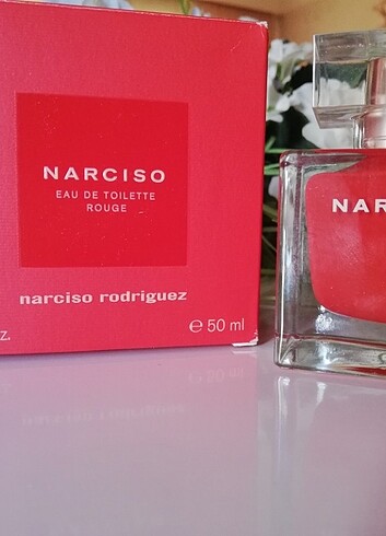  Beden Narciso Rodriguez narciso rouge edt orjinal parfüm. 