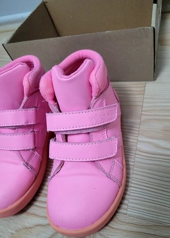 Kız Çocuk Pembe Cırtlı Spor Ayakkabı - Görsel 2