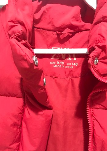 Zara Kırmızı Puf Yelek - Görsel 3