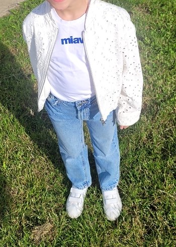 Kız Çocuk Beyaz Dantel Detaylı Denim Ceket - Görsel 2