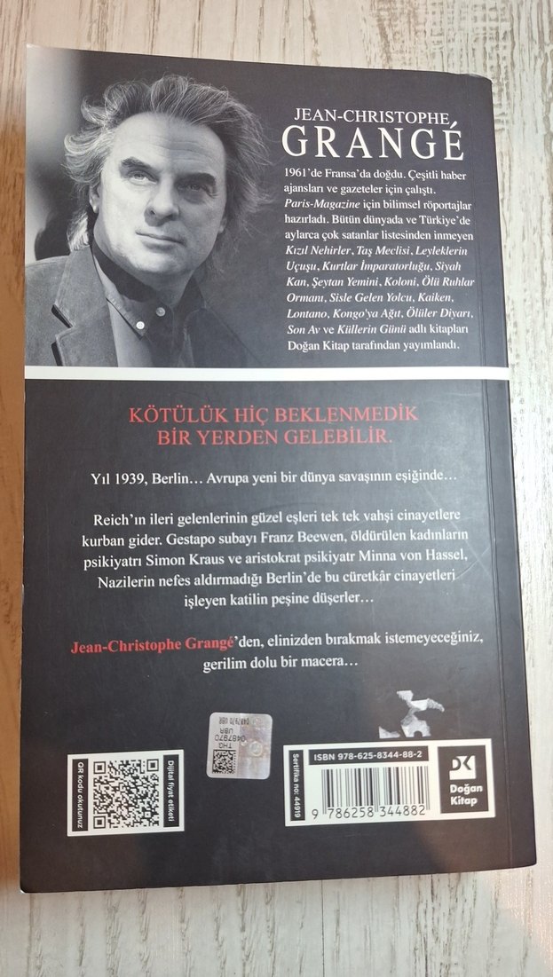 Mermer Adam - Jean-Christophe Grangé - Görsel 2