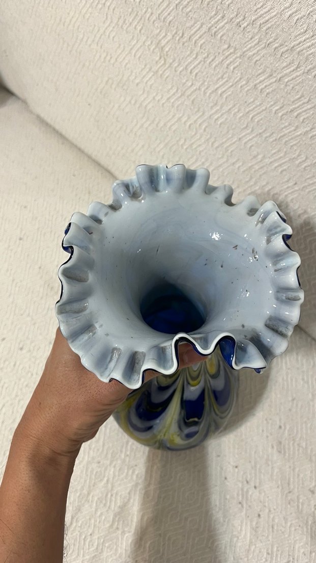 Koyu Mavi Dalgalı Desenli Vazo - Görsel 4