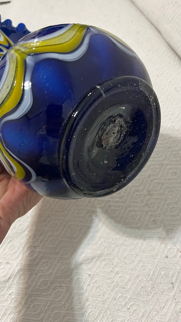 Koyu Mavi Dalgalı Desenli Vazo - Görsel 5