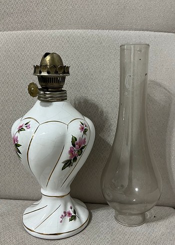 Beyaz Seramik Çiçek Desenli Gaz Lambası - Görsel 2