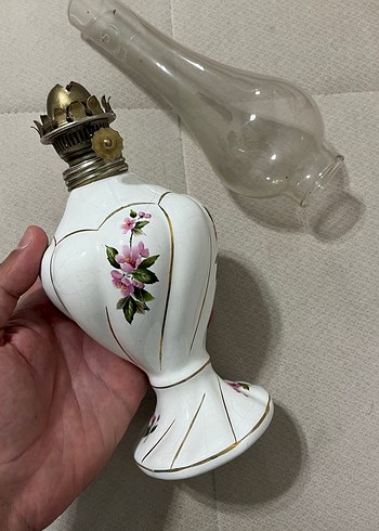 Beyaz Seramik Çiçek Desenli Gaz Lambası - Görsel 8