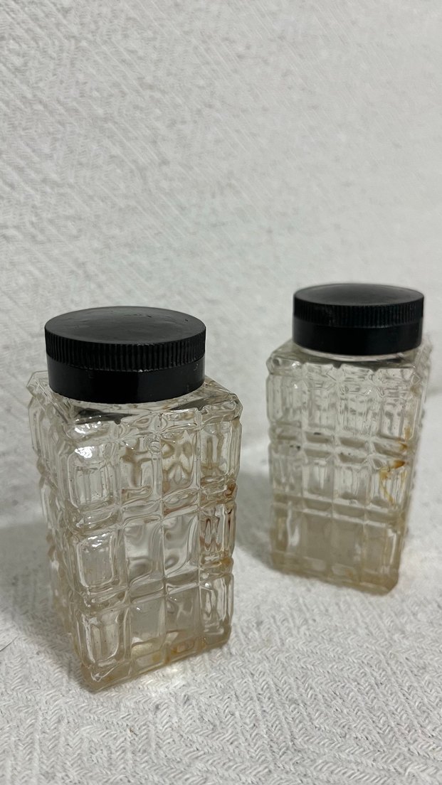 Kare Desenli Cam Tuzluk ve Biberlik Seti - Görsel 2