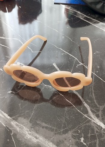 Şeffaf bej vintage kadın güneş gözlüğü - Görsel 2