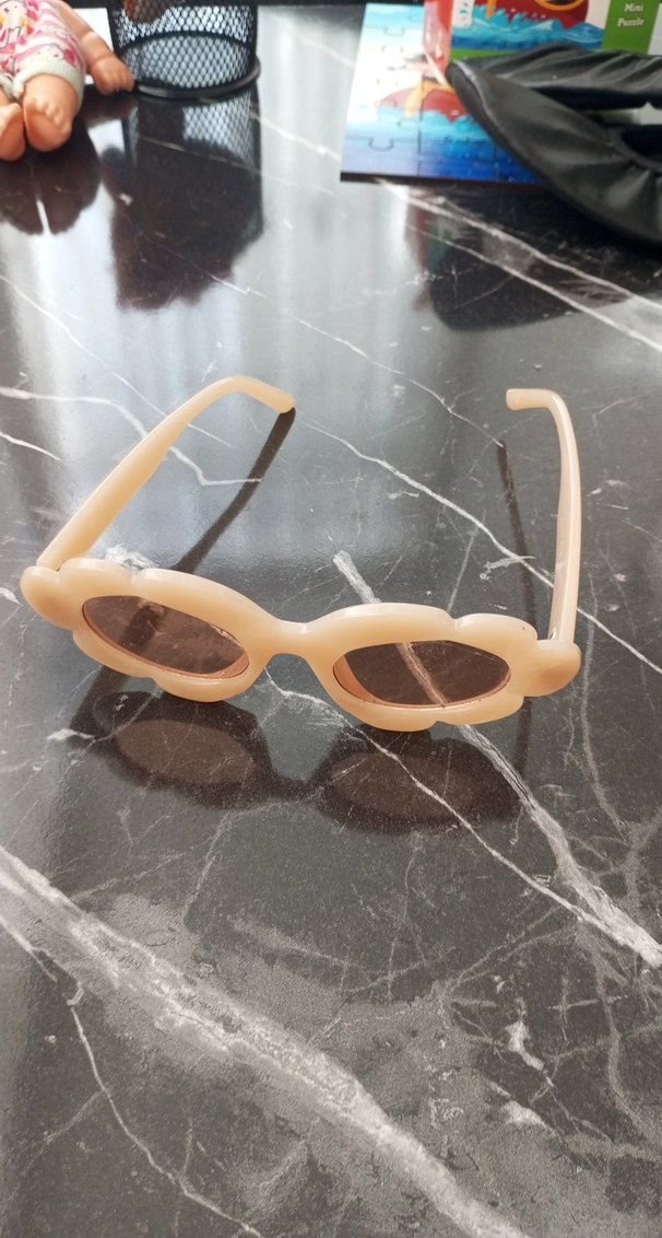 Şeffaf bej vintage kadın güneş gözlüğü - Görsel 2