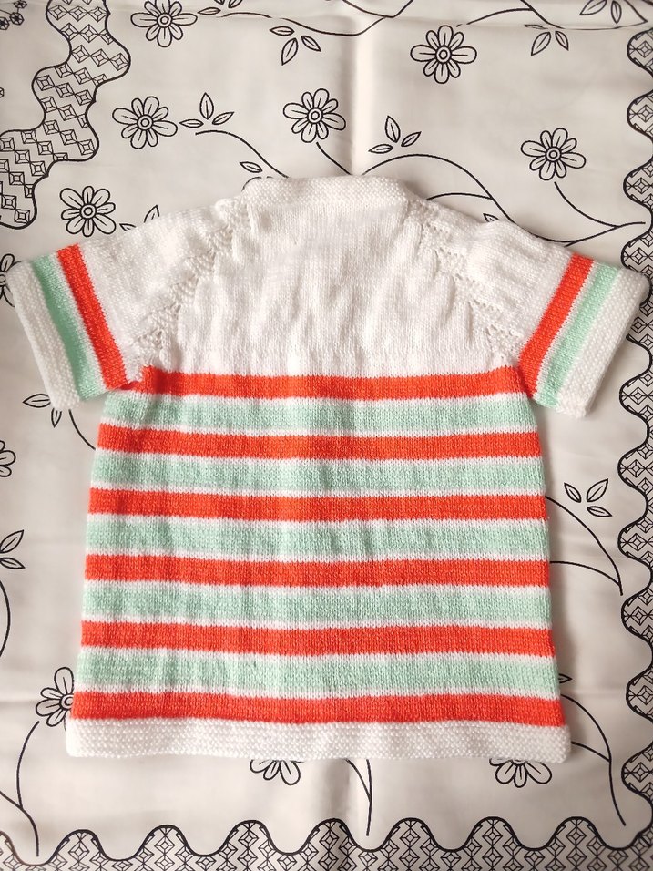 Kısa Kollu Renkli Örgü Yelek - Görsel 2