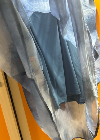 Mavi Batik Desenli Şifon Uzun Elbisese - Görsel 3