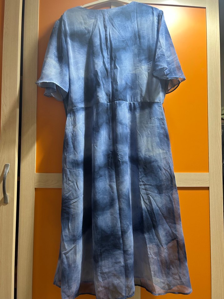 Mavi Batik Desenli Şifon Uzun Elbisese - Görsel 2