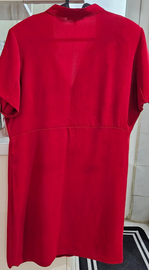 Kırmızı Hakim Elbise - Görsel 2