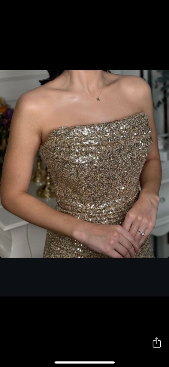 Parlak Altın Uzun Straplez Elbise - Görsel 5