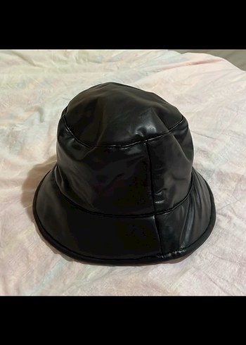 Kadın Siyah Deri Tokalı Şapka - Görsel 2