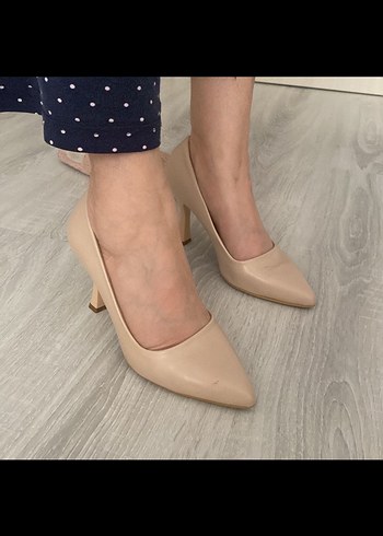 Bej Stiletto Topuklu Kadın Ayakkabı - Görsel 3