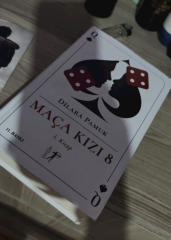 Maça Kızı 1 ve 2 ciltli - Görsel 2