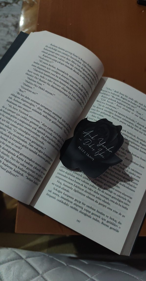 Açık Yaralar ve Dikiş İzleri - Beyza Aksoy ciltsizz - Görsel 3