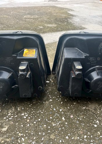 Ford connect orijinal 
Gri Araba Far Takımı - Görsel 6