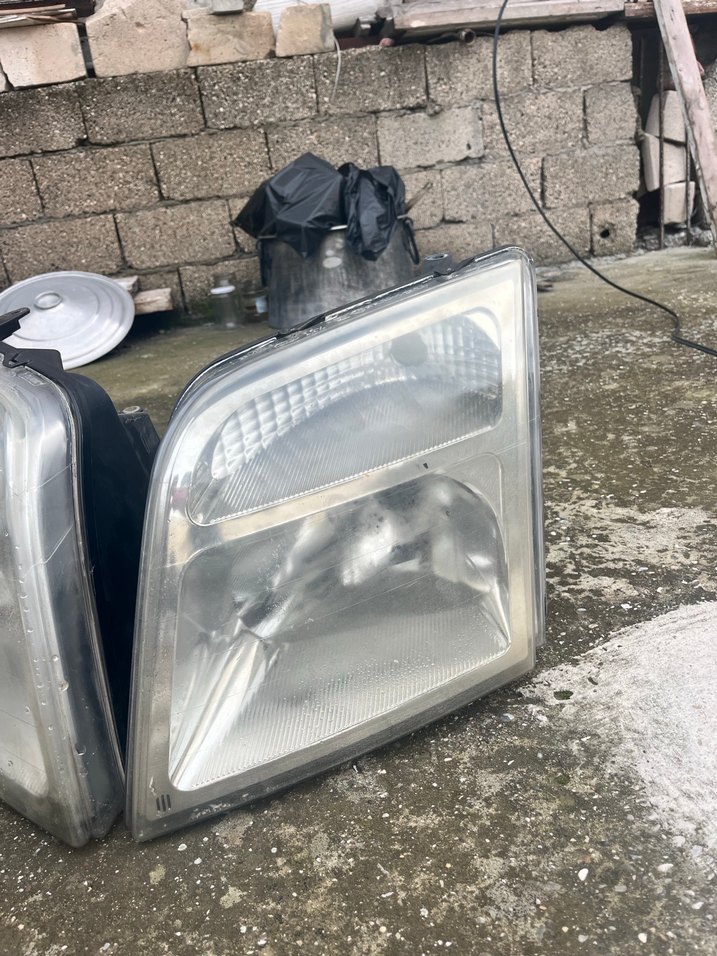 Ford connect orijinal 
Gri Araba Far Takımı - Görsel 3