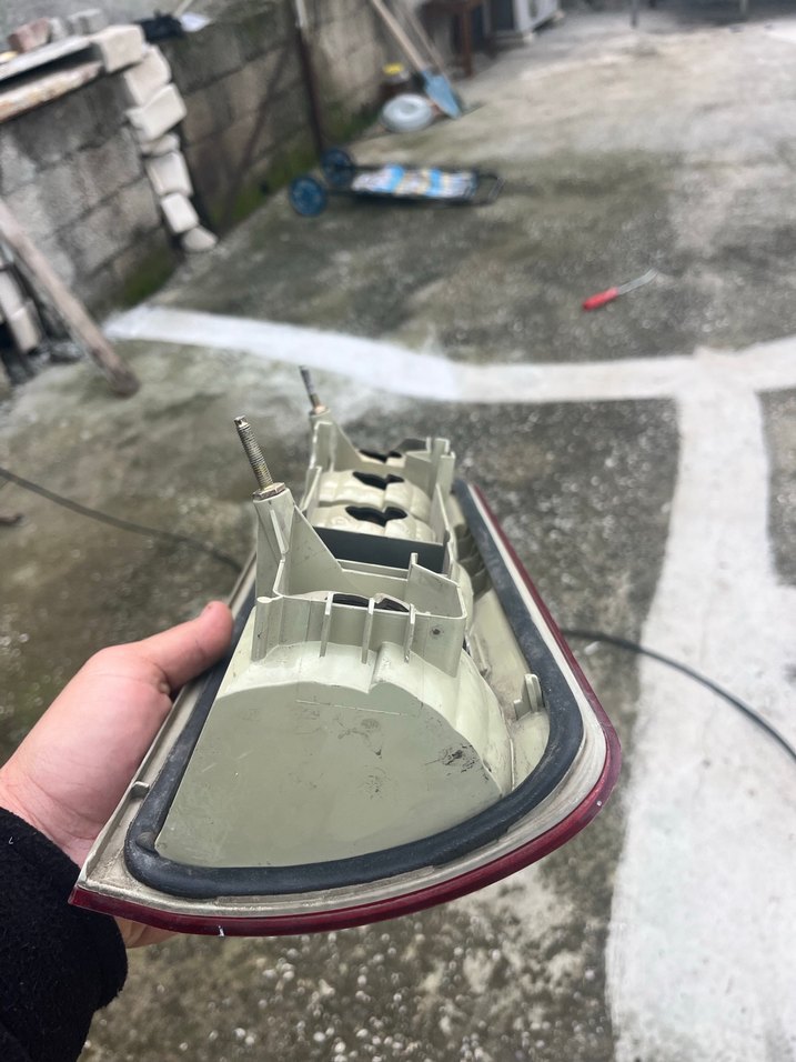 Ford connect sol arka stop far
Kırmızı Arka Stop Lambası - Görsel 4