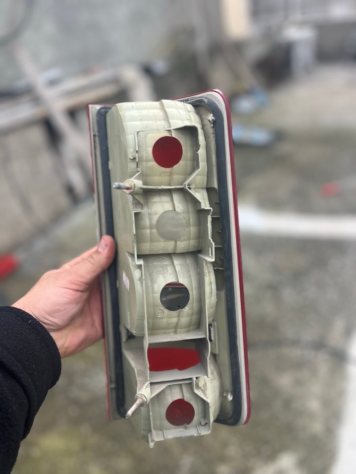 Ford connect sol arka stop far
Kırmızı Arka Stop Lambası - Görsel 2