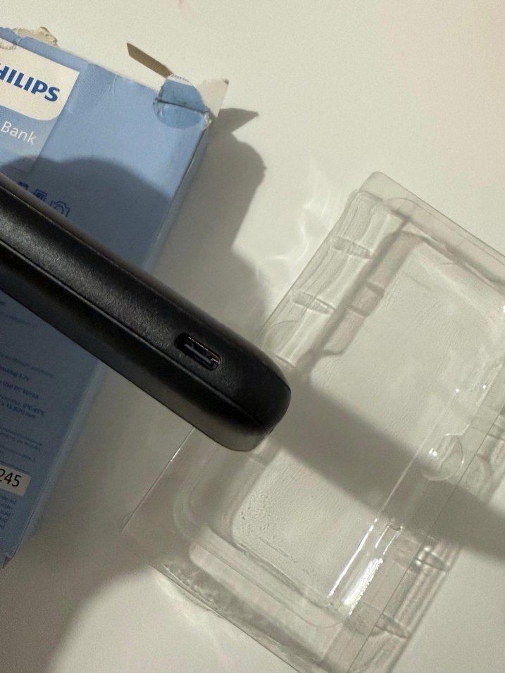 Philips 10.000 mAh Siyah Power Bank - Görsel 3