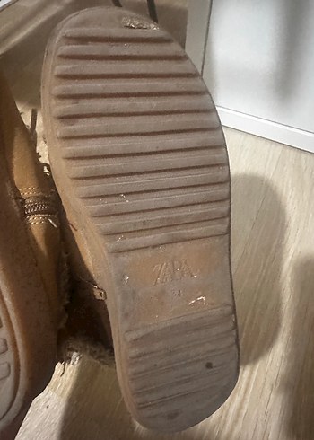 Kızlar için Bej Bohem Kürklü Yün Ev Terliği - Görsel 4