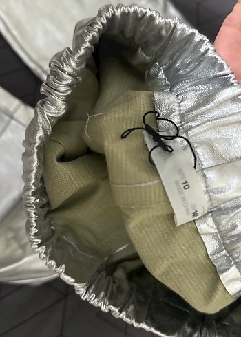 Gri Metalik Midi Deri Bol Kesim Kadın Pantolon - Görsel 4