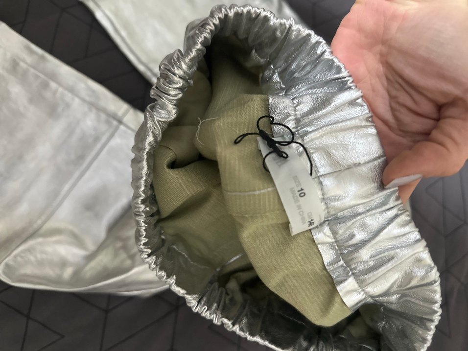 Gri Metalik Midi Deri Bol Kesim Kadın Pantolon - Görsel 4