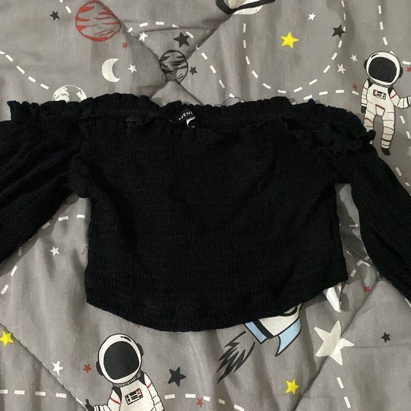 Siyah Drapeli Gotik Kadın Fular - Görsel 2