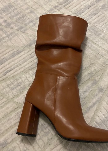 Kahverengi Tokalı Kadın Deri Dizüstü Çizme - Görsel 3