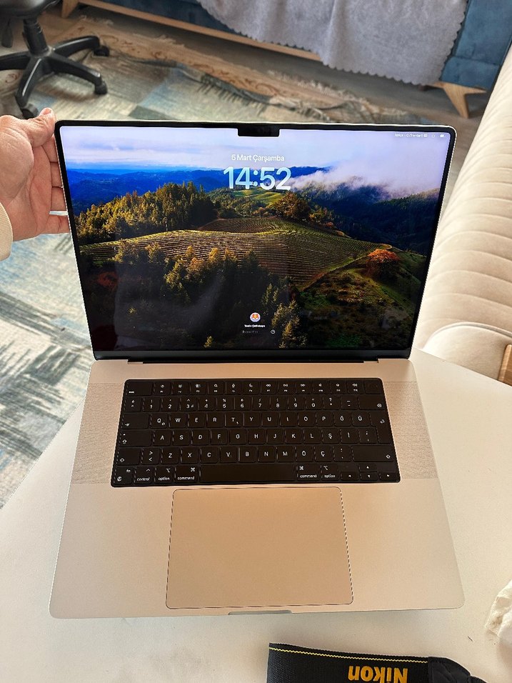 APPLE MACBOOK MP3 PRO BEYAZ RENK 512 GB - Görsel 2